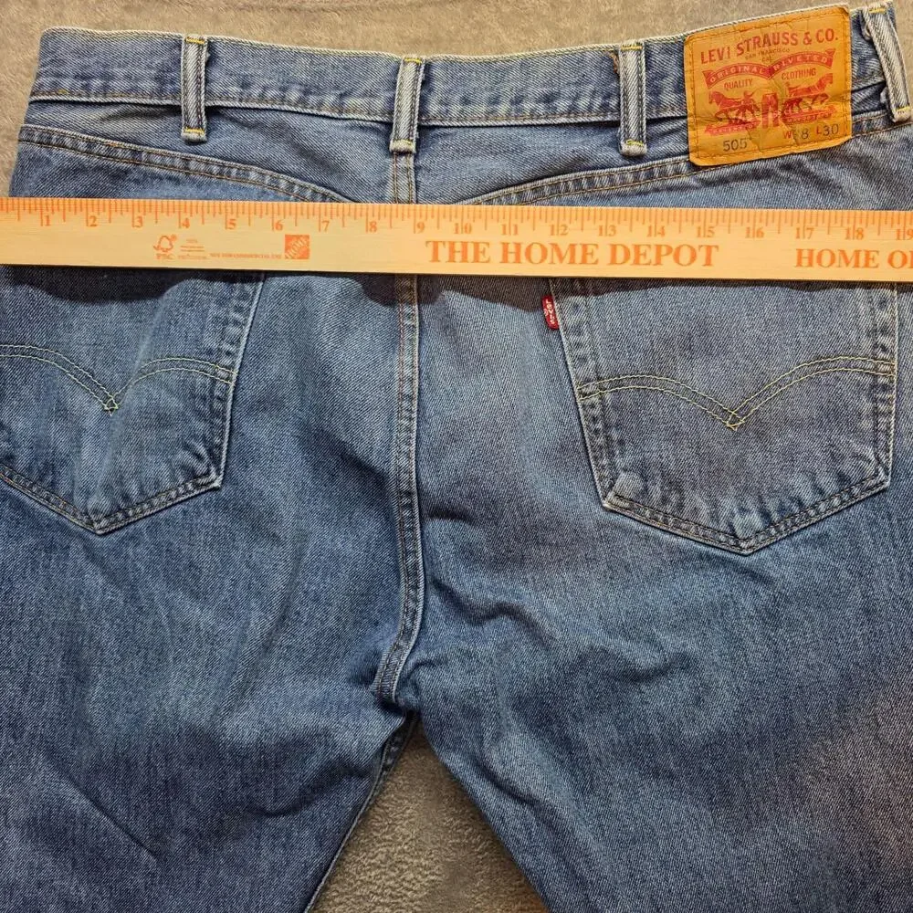 Levi's 505 Jeans Mens 38x30 Blue Medium Wash Regular Fit Straight Leg Denim